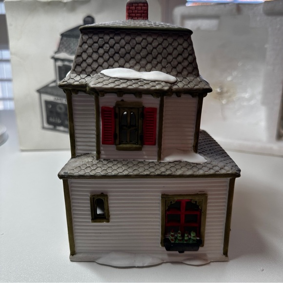 RETIRED: Dept 56 New England Village Series Ann Shaw Toys - Picture 8 of 10